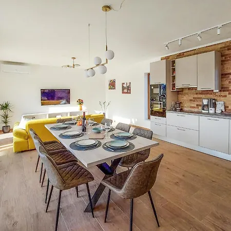 Casa de Férias Gorgeous Home In Labin With Wifi Labin (Istria)