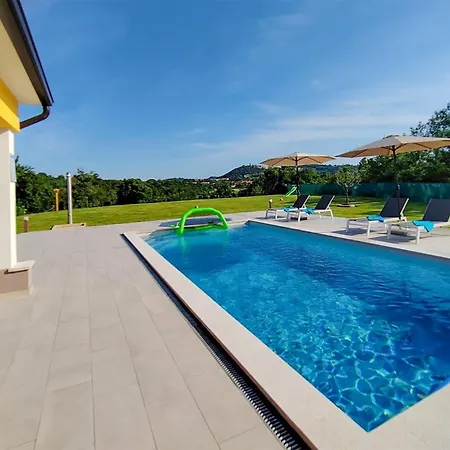 Gorgeous Home In Labin With Wifi Feriehus *