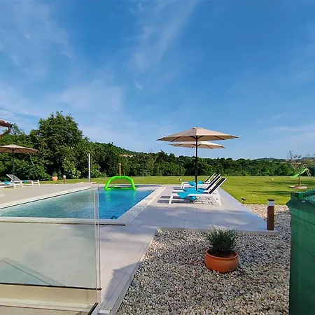 Gorgeous Home In Labin With Wifi *